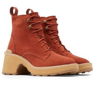 Women's Hi-Line Heel Lace Up Boots in Warp Red, Tawny Buff Size 9